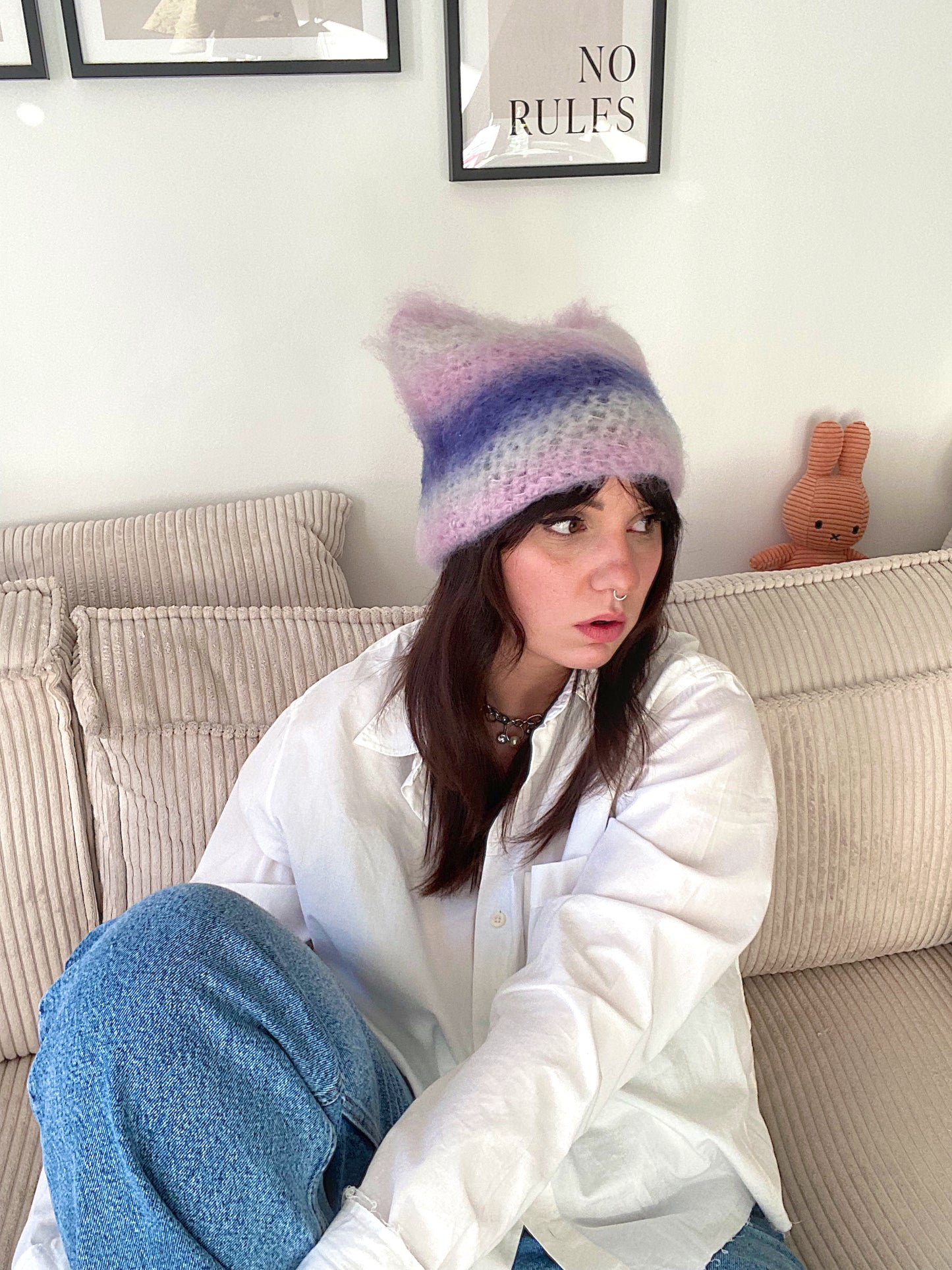 Le kitty hat fluffy